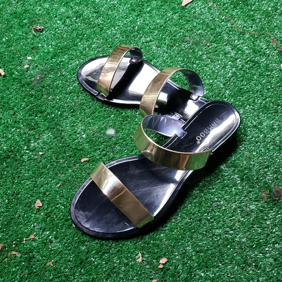 Bamboo Black And Gold Metallic Sandals Size 7 38EU - Picture 11 of 12